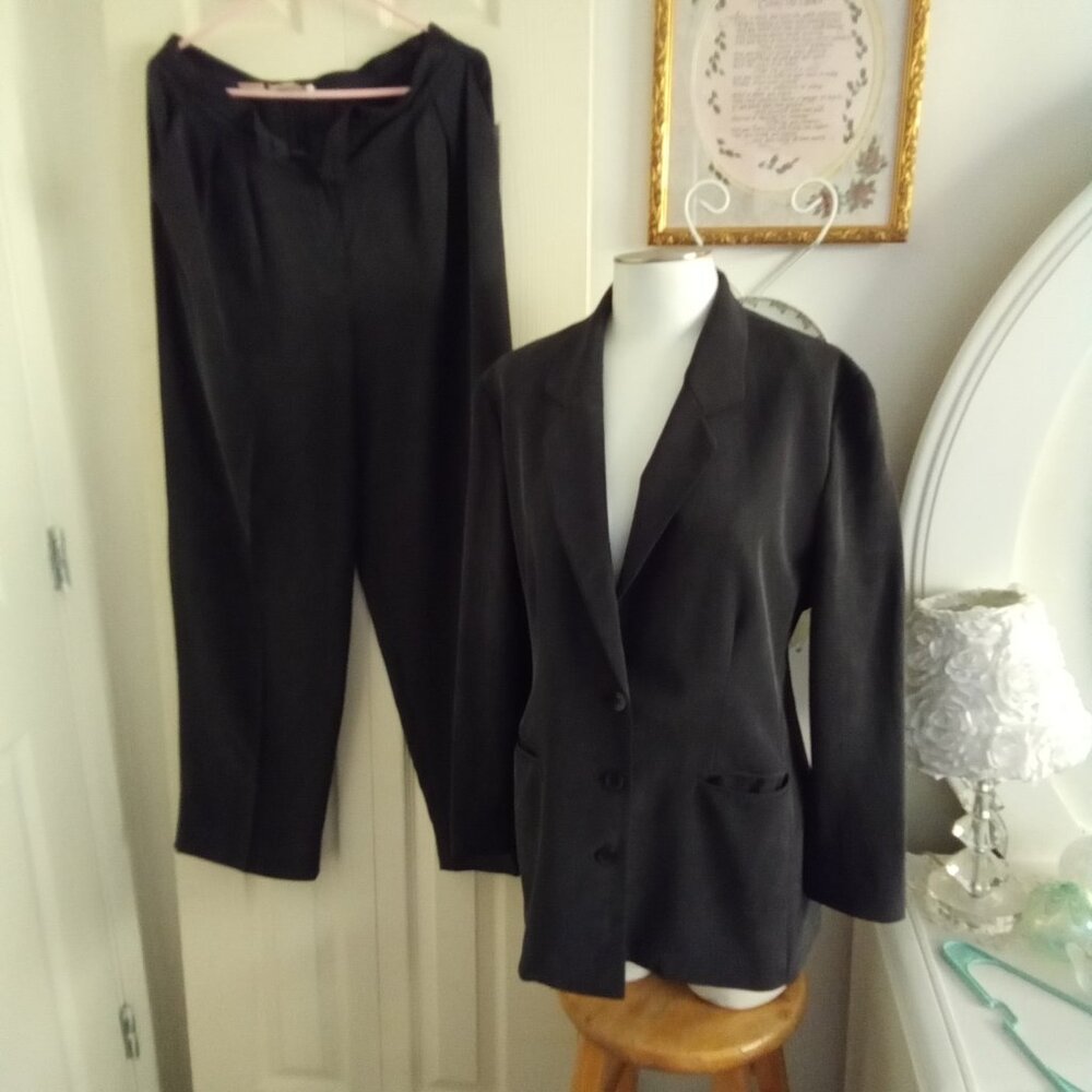 Jones NY Silk Charcoal Gray Pantsuit